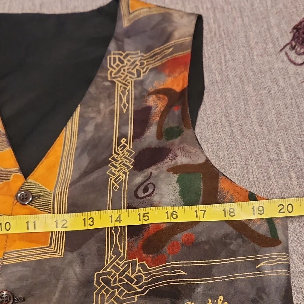 Colorful Abstract Patterned Vest - Picture 9 of 11